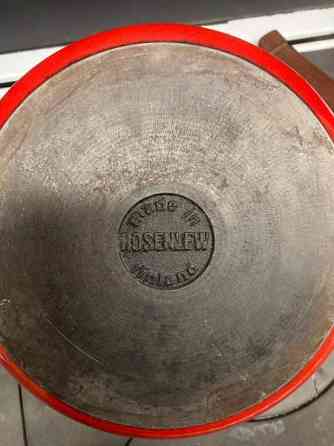 Rosenlew valurautapata, punainen Jyväskylä