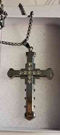 Teräsketju n.60cm ja risti n.5cm Varkaus
