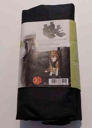 Suojapeite koiralle auton takapenkille. Oulu