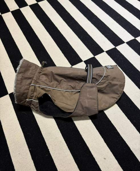 Hurtta talvimantteli 33 Vantaa - valokuva 1