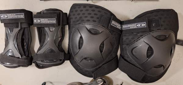 Rullaluistimet Salomon TR 8 + Salomon suojat Turku - photo 2