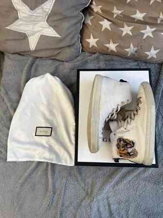 Gucci Kengät Jyvaeskylae