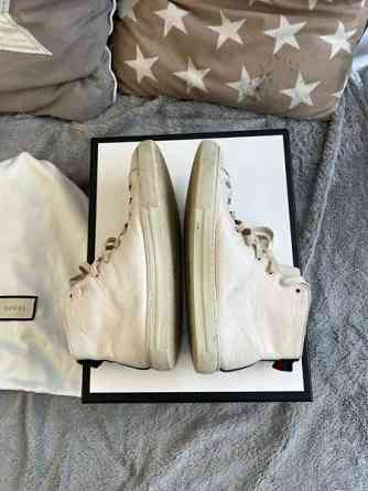 Gucci Kengät Jyvaeskylae