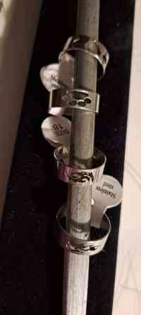 Erilaisia sormuksia 17-21 koon Varkaus