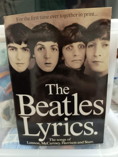 The Beatles Lyrics Пори - изображение 1