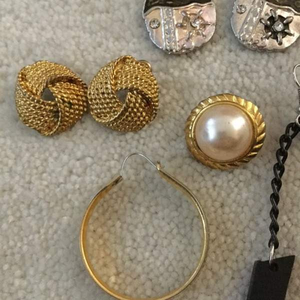 Korvakoruja, parittomia ym. Keuruu – foto 4