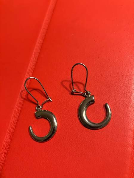 Hopeiset korvakorut Wirkkala Villisian hammas Тампере - изображение 5