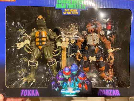 Neca Tokka and Rahzar Action figures two pack Helsinki