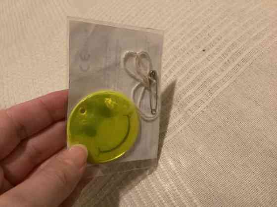 Hymynaama heijastin. Uusi Turku