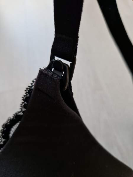 Marks&Spencer, mustat imetysliivit, koko 75D Harjavalta - valokuva 8