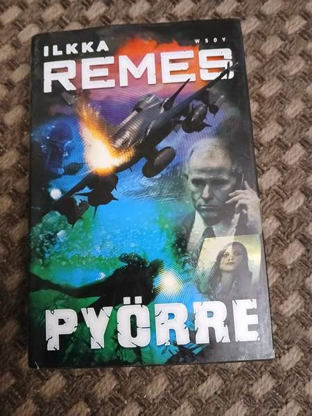 Myydään Ilkka Remes kirjat Helsinki - valokuva 2