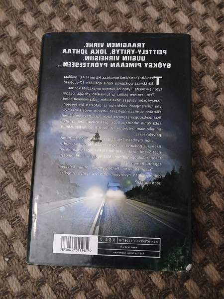 Myydään Ilkka Remes kirjat Helsinki - valokuva 3