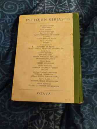 Martha Sandwall-Bergström : Gulla-tyttö kartanossa Hyvinge