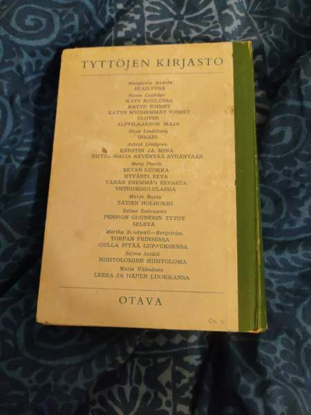 Martha Sandwall-Bergström : Gulla-tyttö kartanossa Hyvinkää - valokuva 2