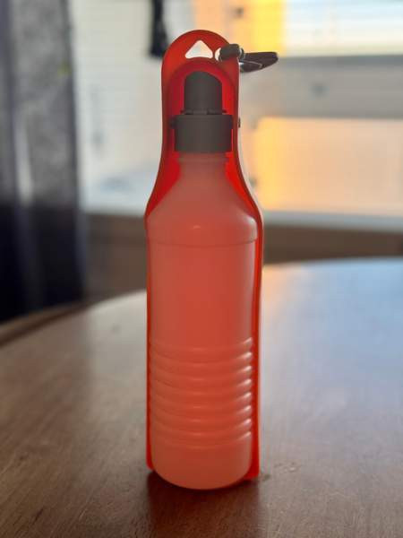 Koiran matkavesipullo Helsinki - valokuva 4