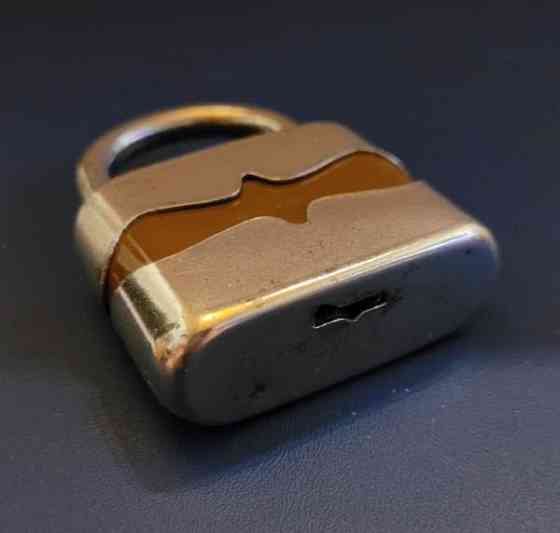 Vanha lukko "ELZETT Made in Hungary Helsinki