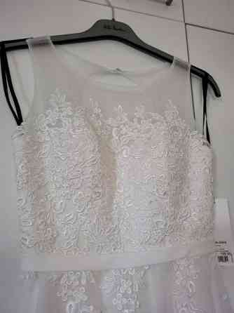 Uusi juhlapuku koko 32 Oulu