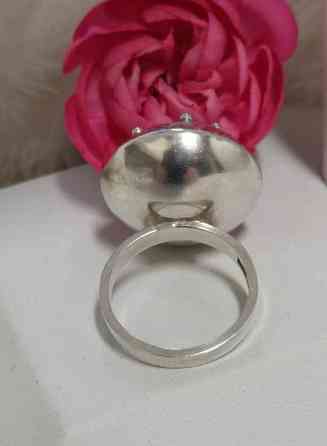 Lahden kultakorun muhkea 830 hopeinen sormus vuodelta 1969 Лахти