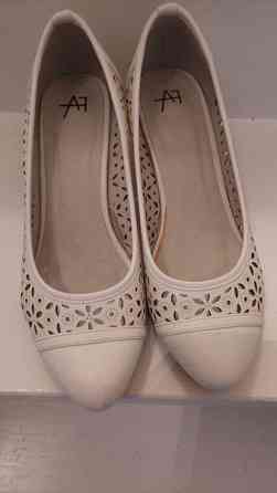 3 kpl Anna Field avokkaita, turkoosit, valkoiset ja mustat 38 Yloejaervi