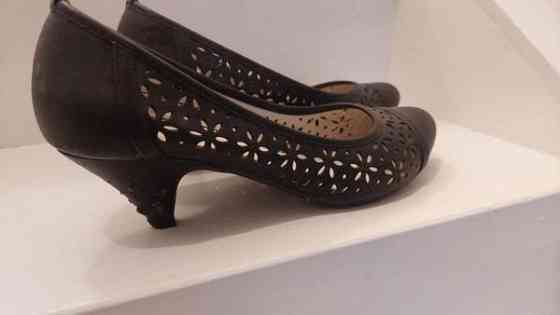 3 kpl Anna Field avokkaita, turkoosit, valkoiset ja mustat 38 Yloejaervi