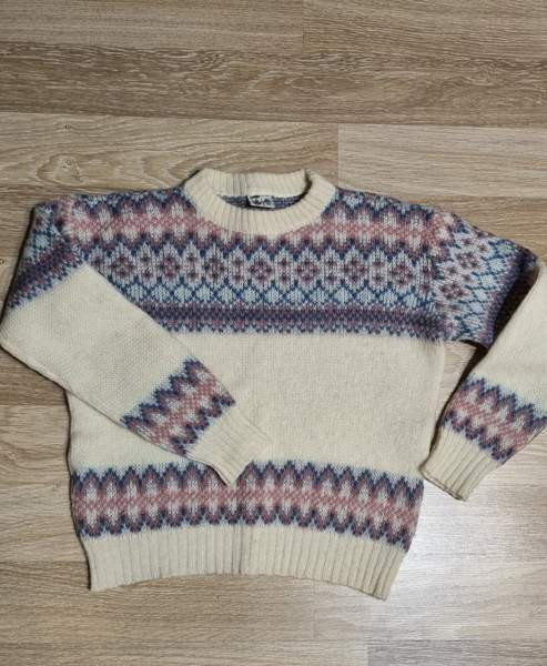 100% Islanninvillaa oleva villapaita 12-vuotiaalle Lappeenranta - photo 1