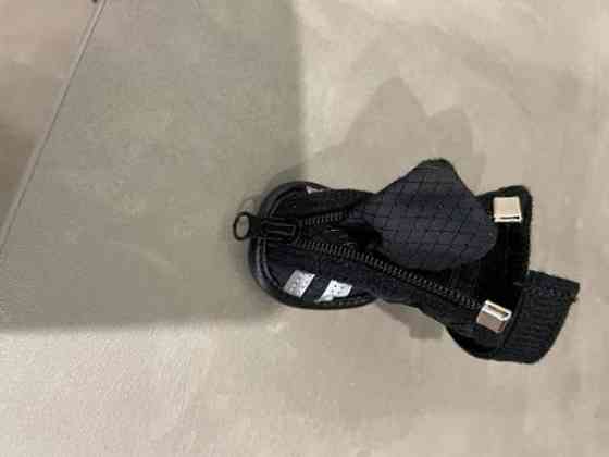 Pienen koiran Rukka tossut Haemeenlinna