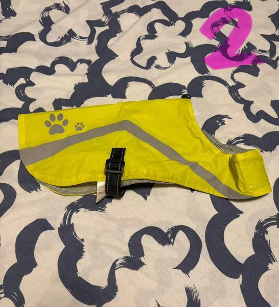 Koiran sadetakki 40cm ja heijastin liivi Riihimaeki – foto 2