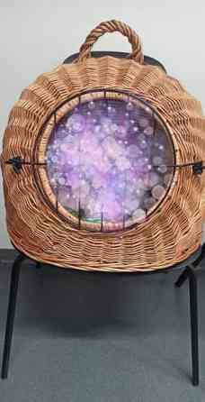 Kissan kuljetuskoppa, kuljetuskori, rottinkikori Lempaeaelae