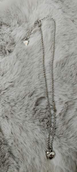 Guess hopeinen kaulakoru Тампере - изображение 1