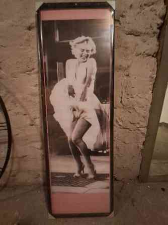 Ikoninen Marilyn taulu Helsinki