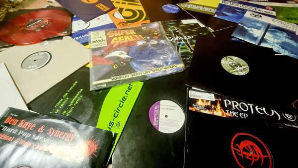 Reloop Rp-8000 mk1 dj levysoittimet + Behringer Ddm4000 mikseri + muuta Sastamala - photo 8