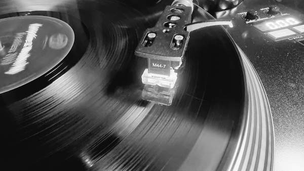 Reloop Rp-8000 mk1 dj levysoittimet + Behringer Ddm4000 mikseri + muuta Sastamala - photo 7