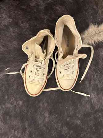 Pitkävartiset converset Kuopio