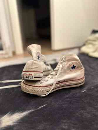 Pitkävartiset converset Kuopio