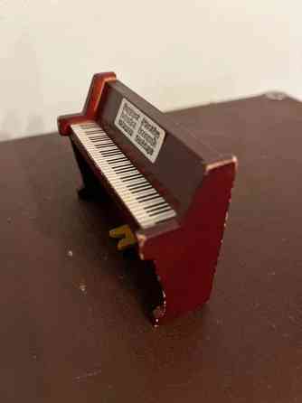 Lundby puinen piano Pirkkala