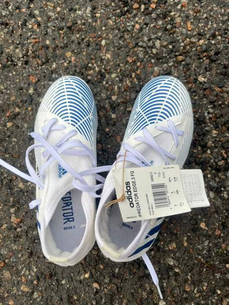 Adidas Predator Edge .3 -nappikset, koko 35 1/3 Turku - valokuva 4