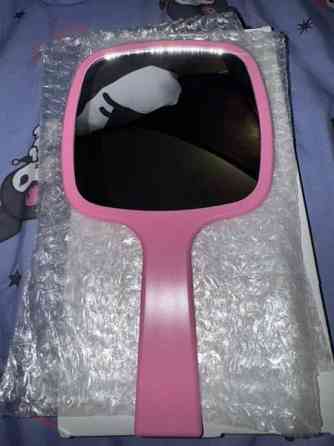 Sanrio Hello Kitty Peili ? Эспоо