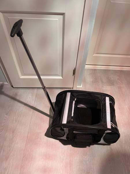 Kuljetuslaukku pyörillä Керава - изображение 1