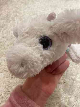 Top model lasten pehmolelu lohikäärme. Kiiltosilmäinen Pori