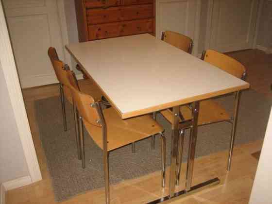 Ruokailutilan pöytä ja tuolit, myös enemmän Ilmajoki