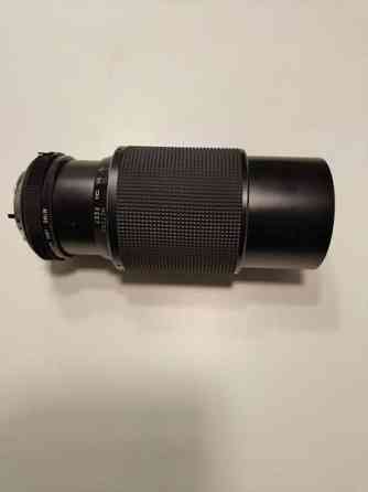 Kamera sekä lisätarvikkeet ja laukku Laukaa