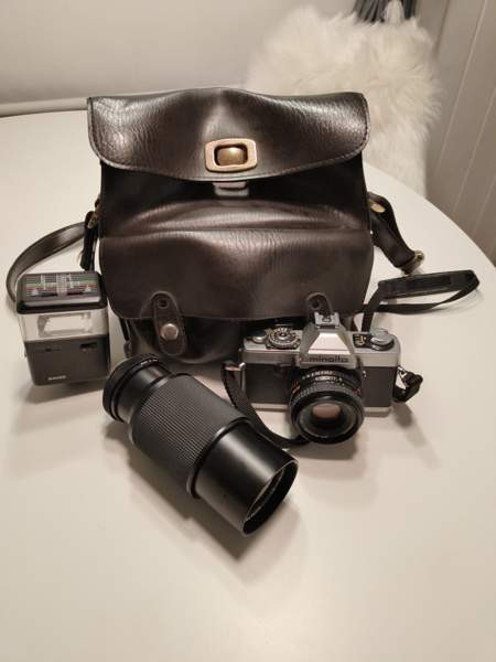 Kamera sekä lisätarvikkeet ja laukku Laukaa - photo 1