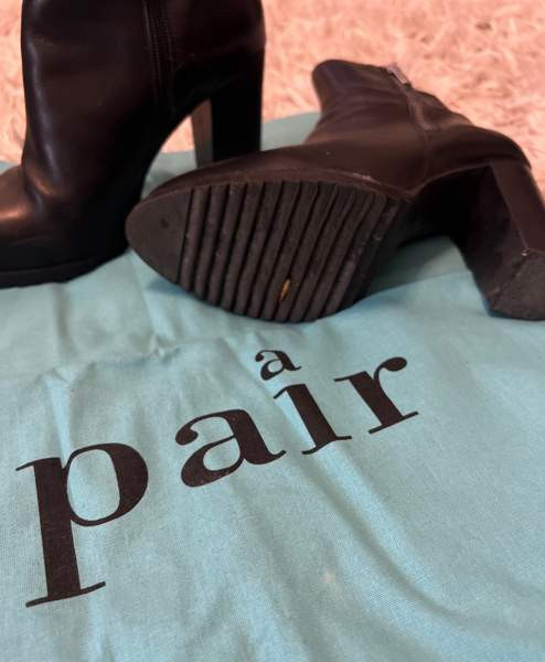 A pair merkin nilkkurit Вантаа - изображение 2