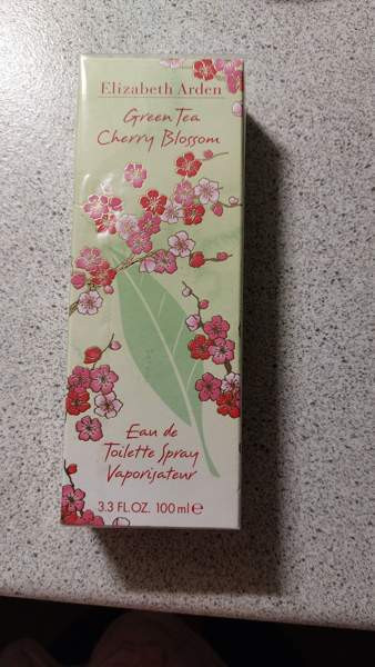 Elizabeth Arden -tuoksu Kuopio – foto 1