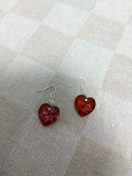 Korvakorut, "kristalli" sydän Turku - valokuva 2