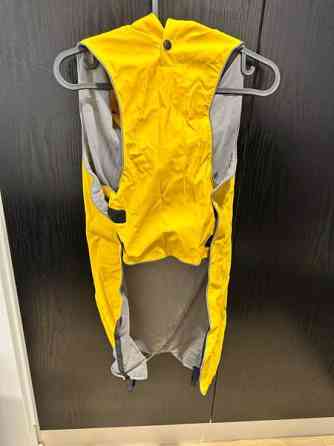 Rukka Stream koiran sadetakki keltainen Yloejaervi