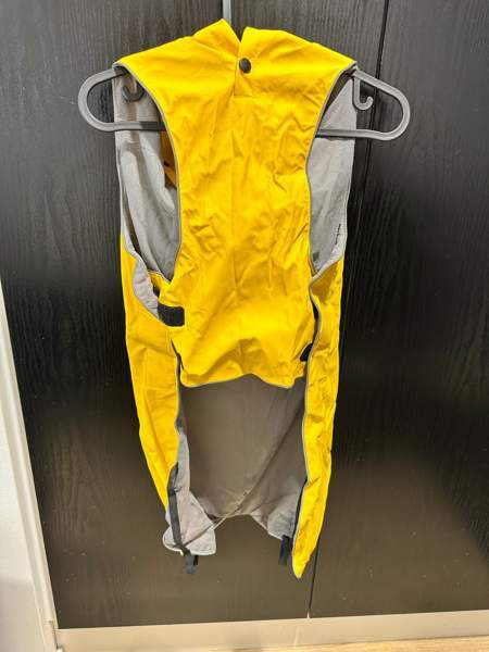 Rukka Stream koiran sadetakki keltainen Ylöjärvi - valokuva 3