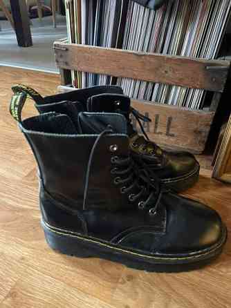 Dr.Martens Molly 43 Espoo