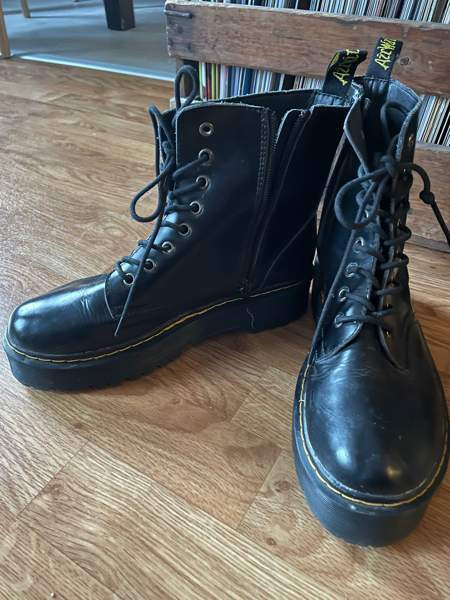 Dr.Martens Molly 43 Espoo – foto 3