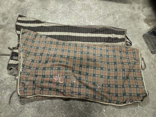 Myydään 125cm loimia (mm. Eskadron, Horse Comfort) edullisesti Kemiönsaari - изображение 2